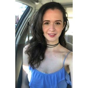 Meet your Posher, Lauren